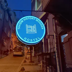  Hostel Taksim History Wooden